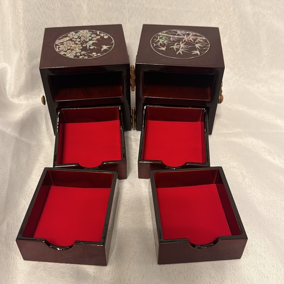 Vintage Asian Red Abalone Inlay Wood Jewelry Box Fold Out Doors - Picture 6 of 6